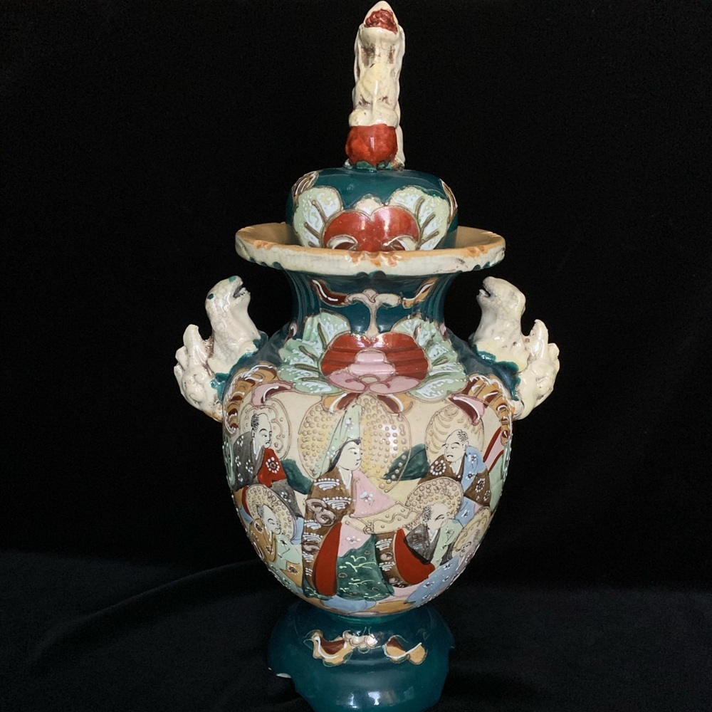 Satsume Japanese Vase with Foo dog Handles/lid